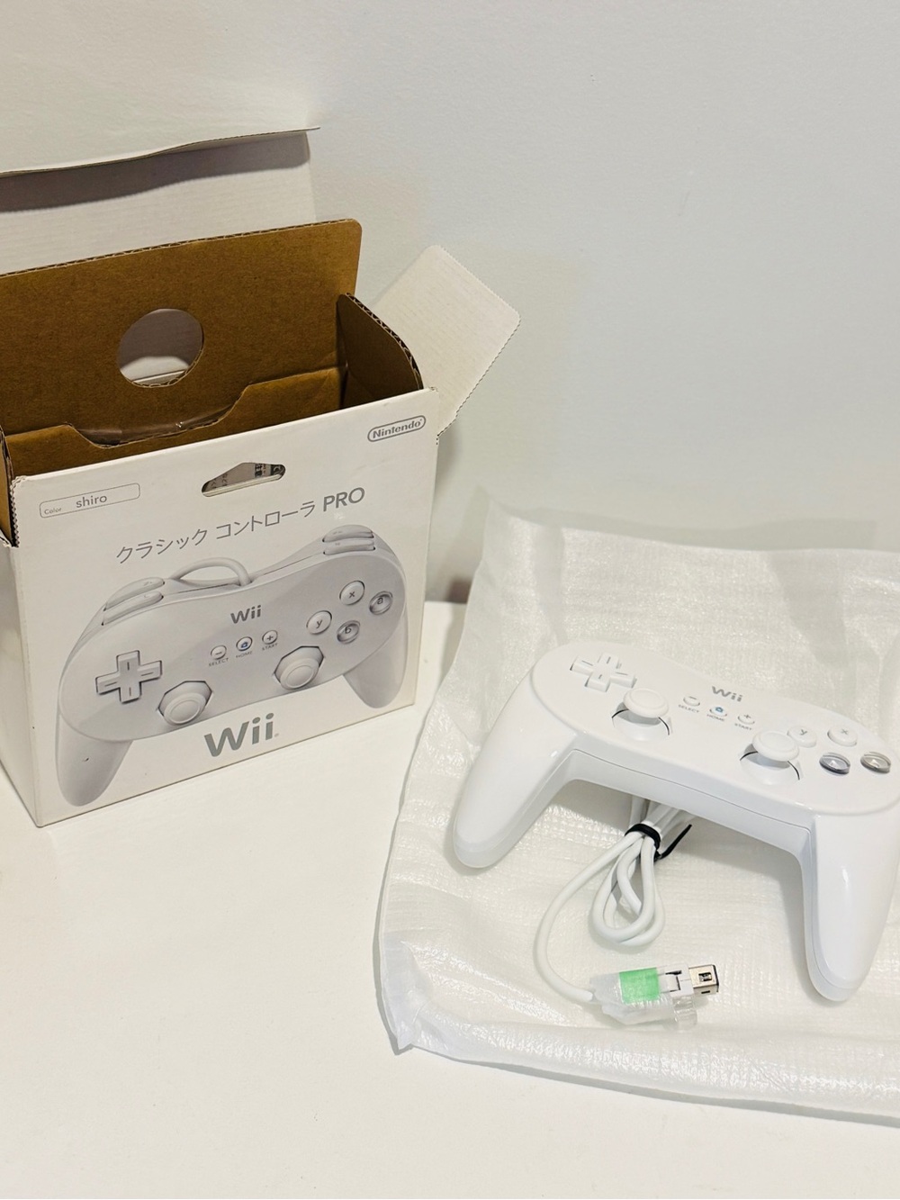 Official Nintendo Wii Classic Controller Pro White Shiro RVL-005 Boxed Japan